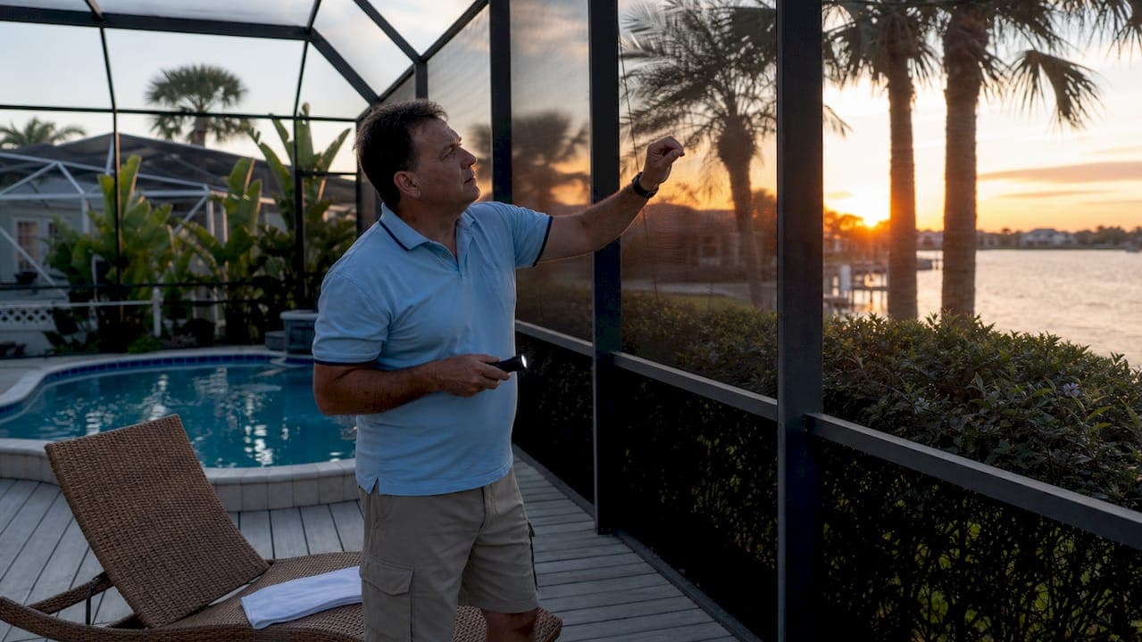 Pool Screen Safety Inspection Checklist for Homeowners