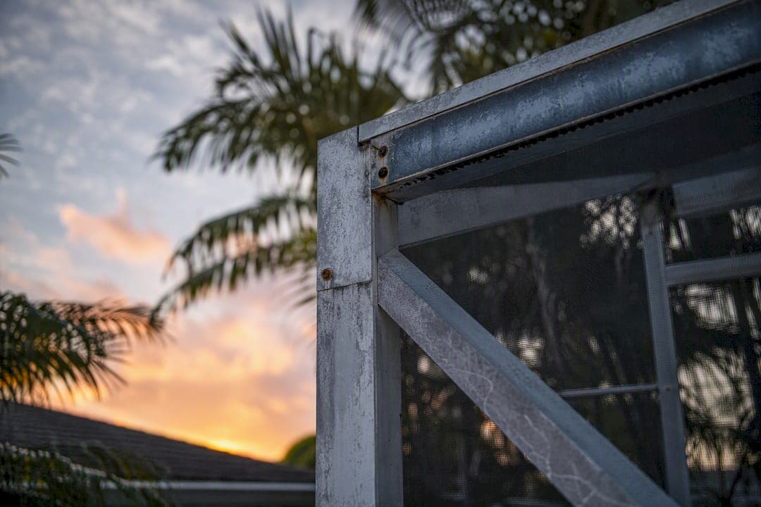 How Long Does a Pool Cage Last in Florida?