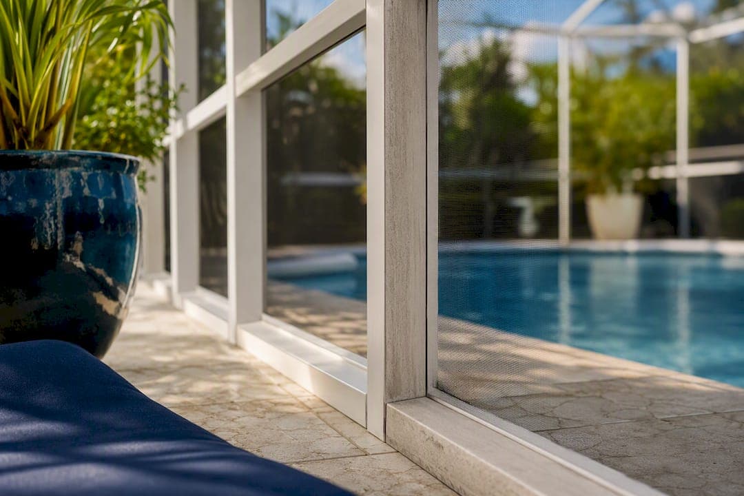 Central Florida Homeowners: White Pool Cage Tradeoffs and Restoration