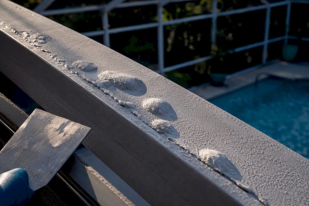 Homeowners: Diagnose Pool Cage Paint Bubbling Before You Repaint